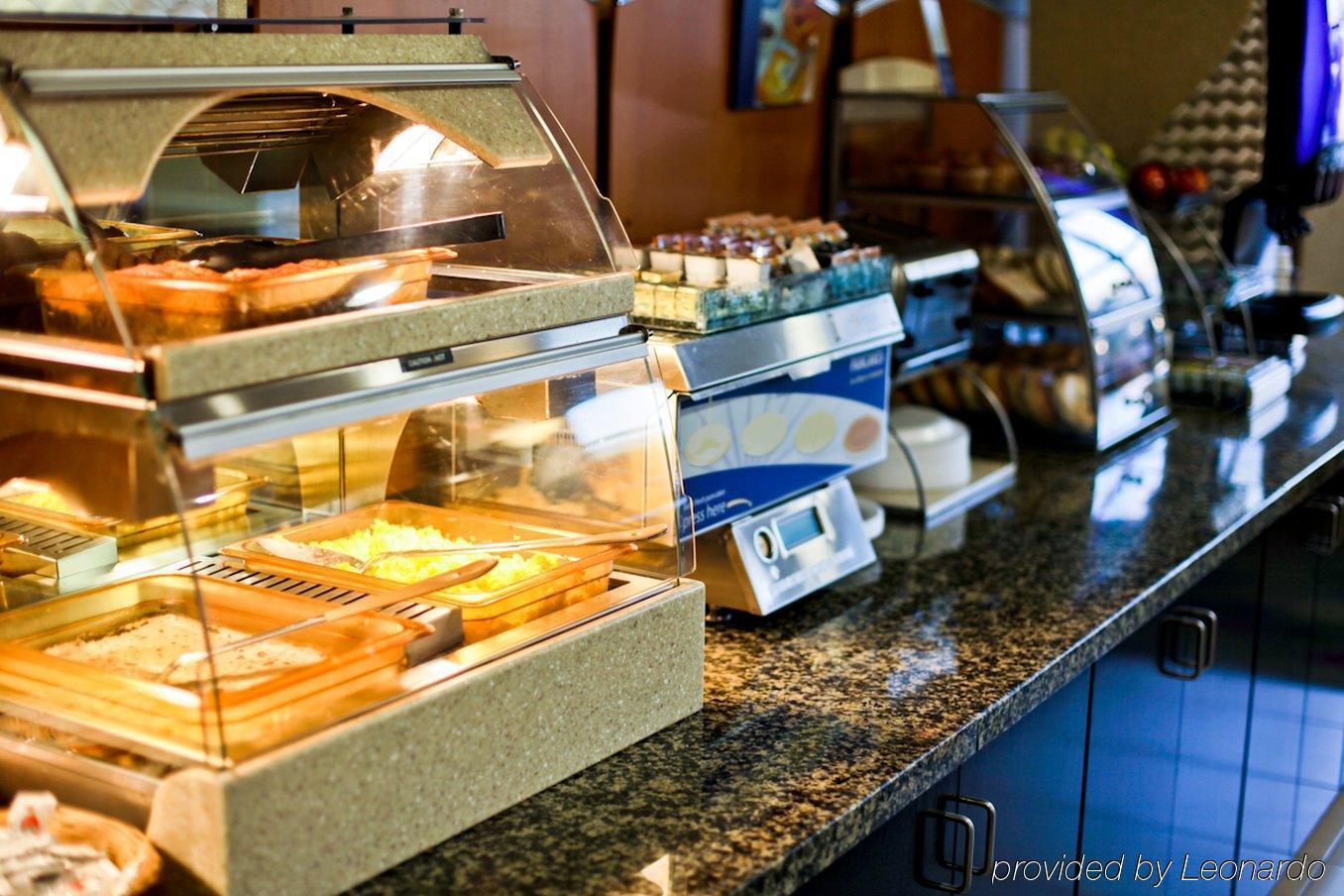 Hampton Inn & Suites Cathedral City Restaurant photo